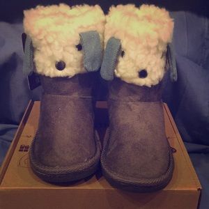 faux suede boots SZ 10